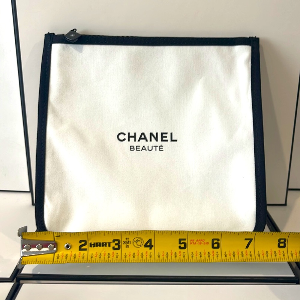Chanel Make up set - Picture 7 of 10